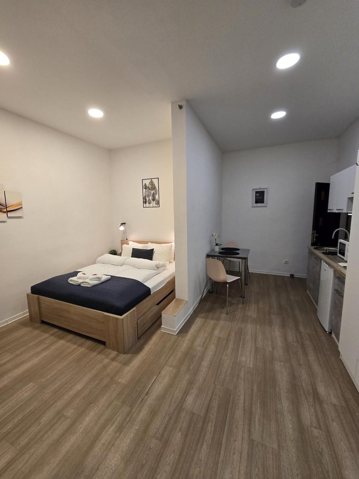 Apartamento Yan's Place - Next To Gozsdu Gardens Budapest