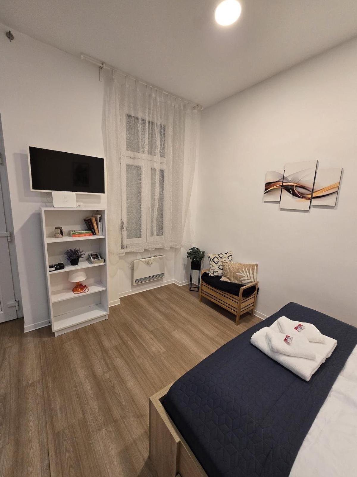 Apartmán Yan's Place - Next To Gozsdu Gardens